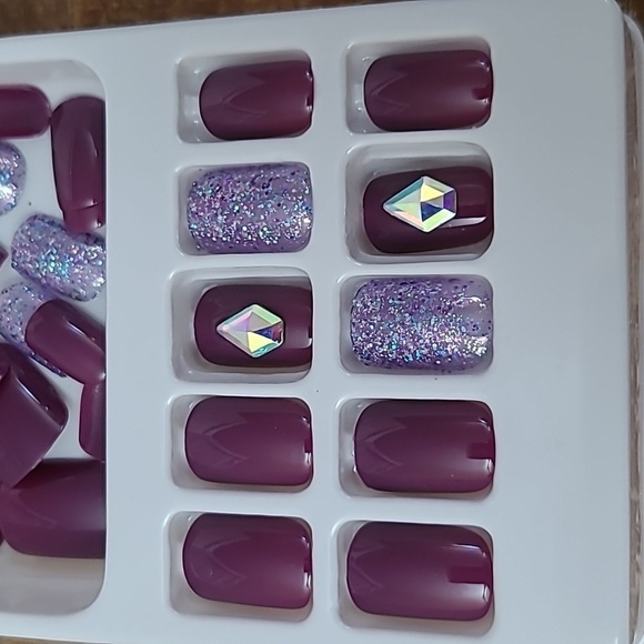 3D Rhinestone & Glitter Press On Nails - Picture 13 of 16